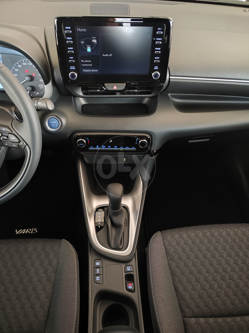 Toyota YARIS 1.5 Hybrid  E-CVT SOL