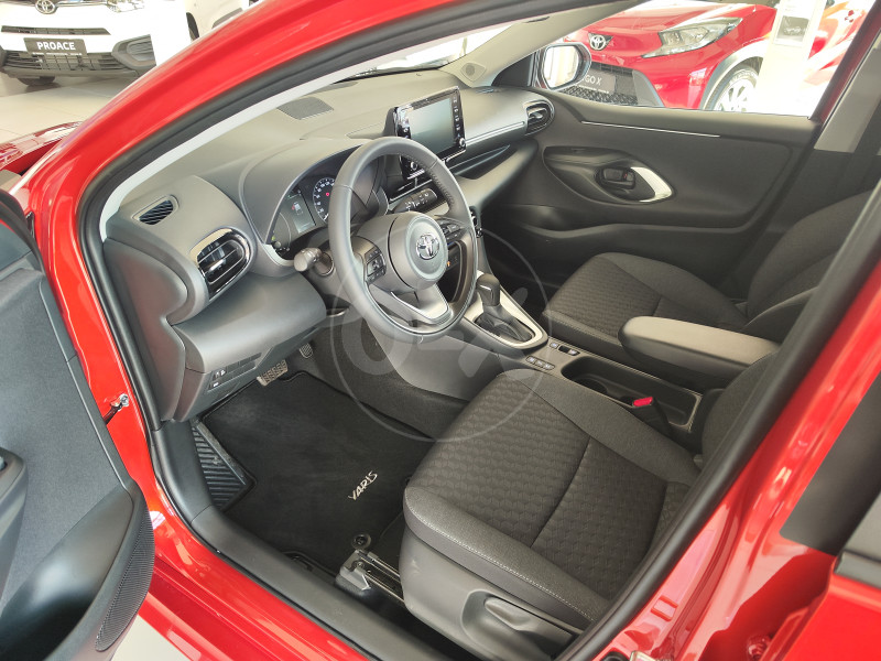 Toyota YARIS 1.5 Hybrid  E-CVT SOL