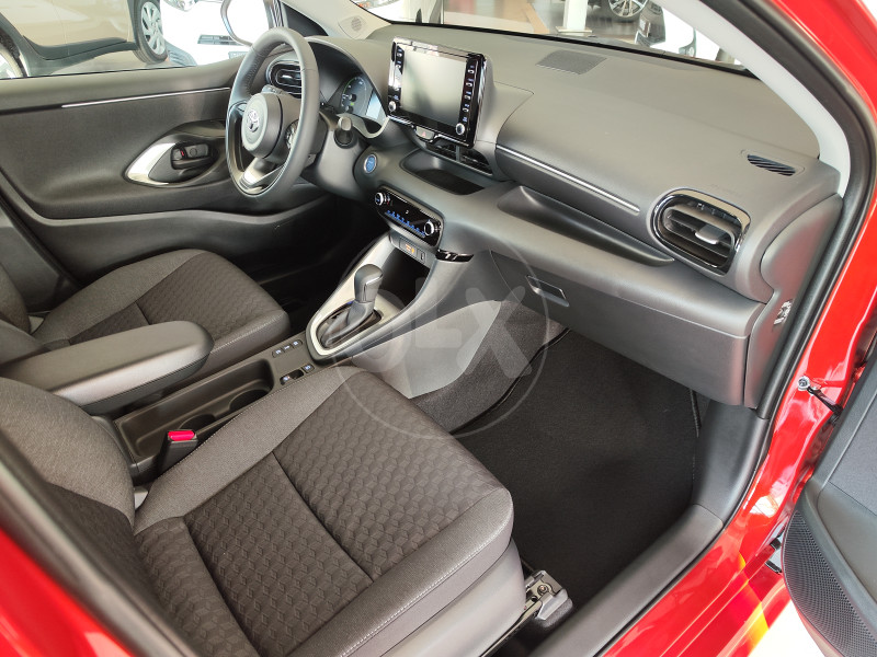 Toyota YARIS 1.5 Hybrid  E-CVT SOL