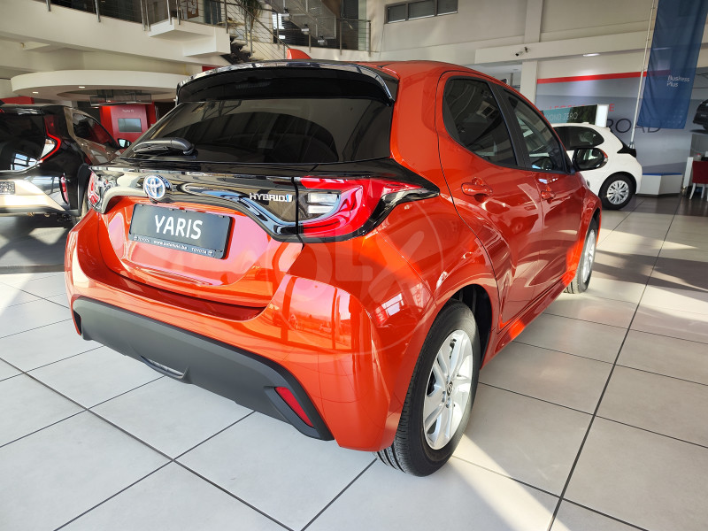 Toyota YARIS 1.5 Hybrid  E-CVT SOL