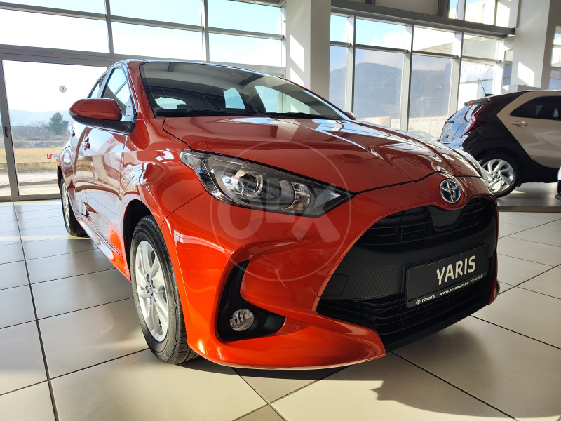 Toyota YARIS 1.5 Hybrid  E-CVT SOL