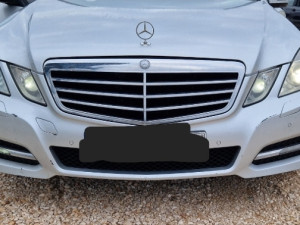 Prednji kraj komplet mercedes w212 branik,far,hauba,bla