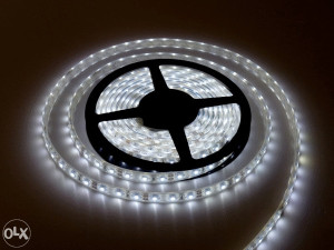 Led traka BIJELA 5m