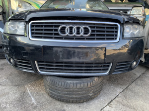 Branik prednji Audi A4 B6 (fotografija 3)