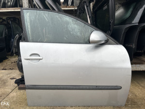 Vrata prednja desna Seat Ibiza 2008 (fotografija 3)