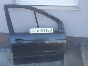 Renault Reno Scenic vrata prednja desna....99-03