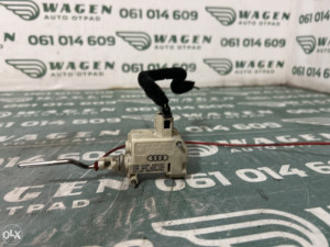 Motoric Audi A4 B6 (fotografija 3)