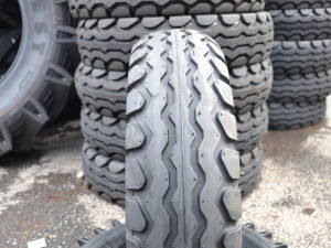 7.00 - 12 GUME ZA PRIKOLICU, PRESU