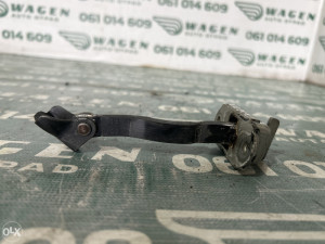 Granicnik vrata Toyota Yaris (fotografija 3)