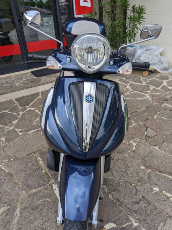 Piaggio Beverly 300ie Tourer 2008 300 DOSTAVA Motocikli