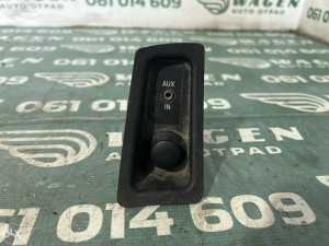 Aux usb izlaz 1 BMW (fotografija 4)