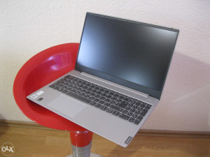 LENOVO S340 15.6" / i7 1065G7 / 12GB DDR4 / 512 SSD
