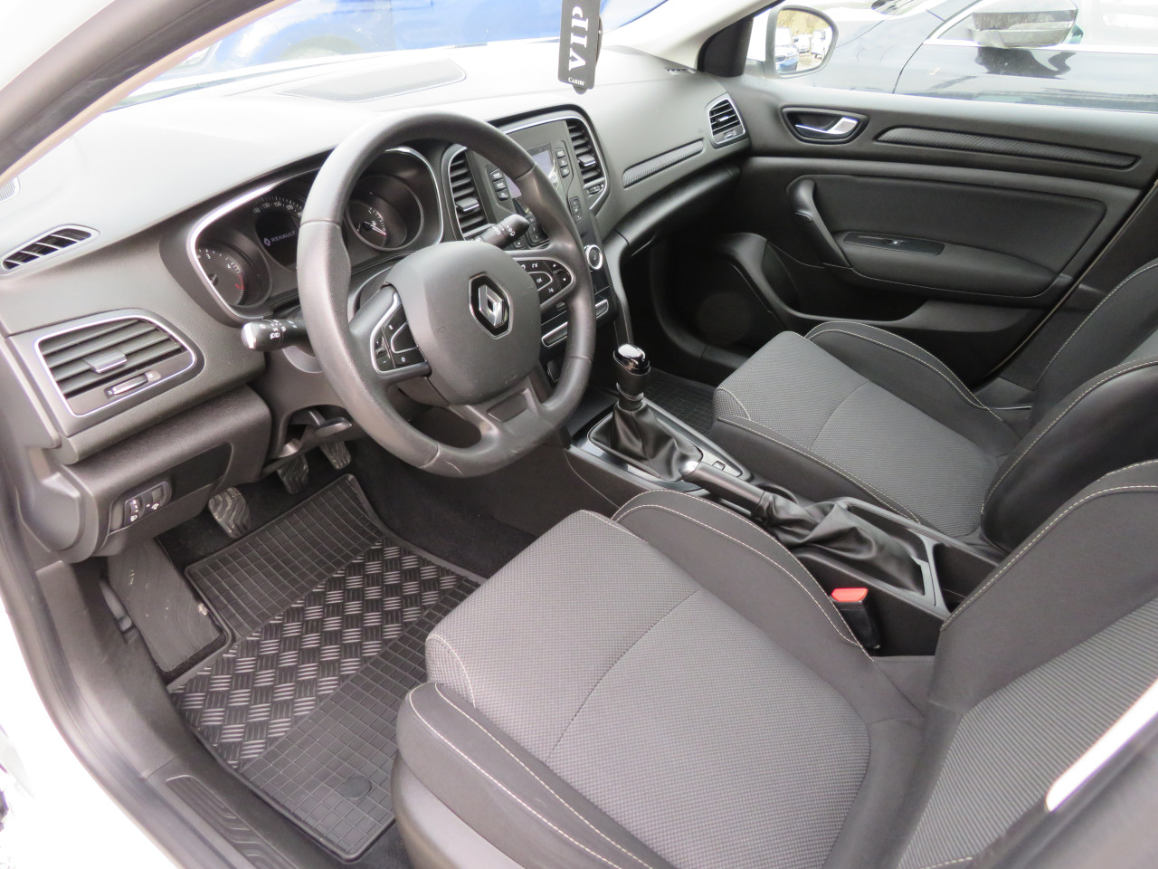 Rent a Car OPEL ASTRA -RENAULT-ŠKODA-KOMBI 8+1 Iznajmljivanje