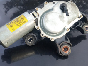 Motor motoric zadnjeg brisaca Seat Leon