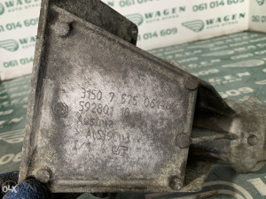 Nosac poluosovine BMW X1 (fotografija 3)