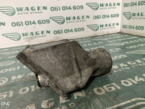 Nosac poluosovine BMW X1 (fotografija 8)