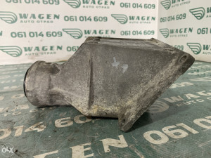 Nosac poluosovine BMW X1 (fotografija 6)