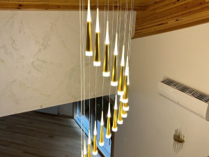 Moderni LED luster