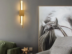 Moderna zidna LED lampa