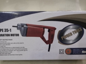 VIBRATOR ZA BETON 800W