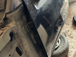 PRAG STOK STUB VRATA NISSAN NAVARA PATHFINDER DIJELOVI