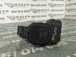 Klapna gasa Mercedes W204 (fotografija 4)