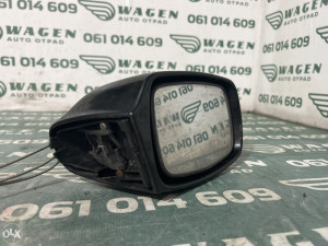 Retrovizor desni Ford Fiesta 2001 (fotografija 3)
