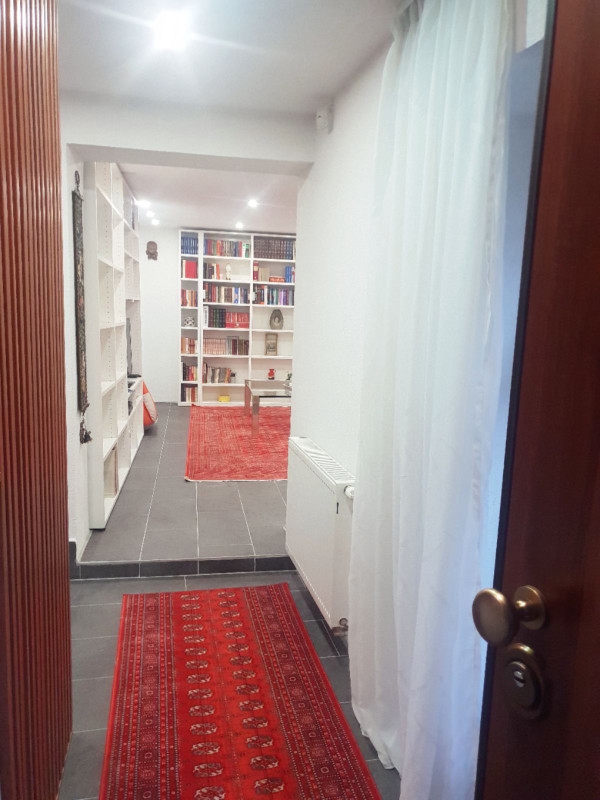 Stan Sarajevo -Stari Grad 1- Čitajte Opis! 4