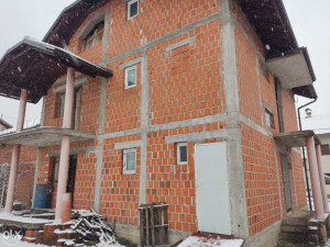 Stambeni objekat 240 m2 - Trn photo 5