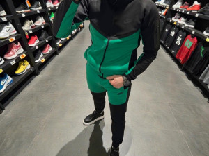 Akcija Muske komplet trenerke trenerka muska Nike Hugo Bos Adidas