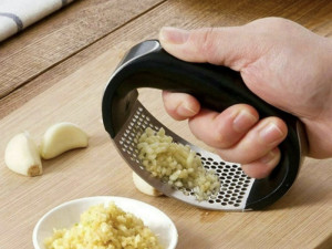 PRESA ZA BIJELI LUK - SJECKO ZA BIJELI LUK - cesnjak
