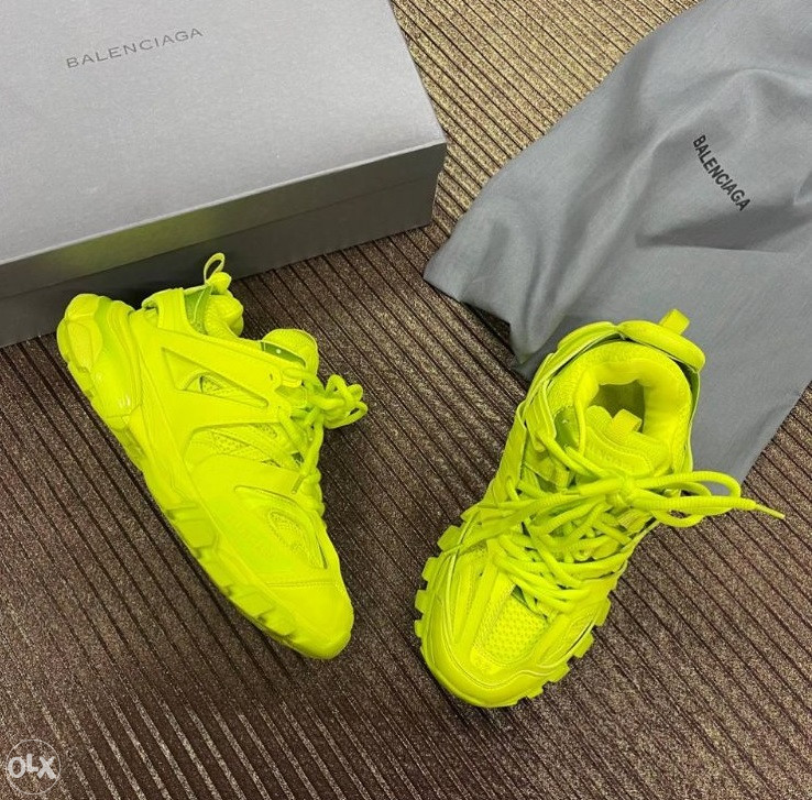 balenciaga track runner yellow