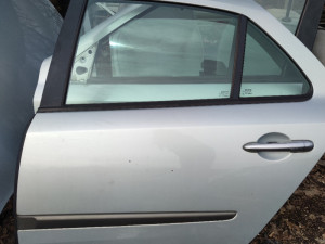 Renault laguna 2,2000-2007,zadnja lijeva vrata