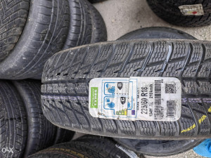 Prodajem 2 gume 225 60 18 Nokian NOVO