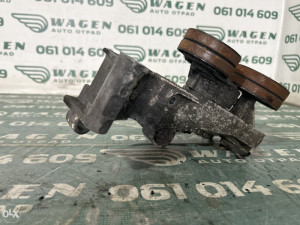 Nosac alternatora Opel Astra H (fotografija 3)