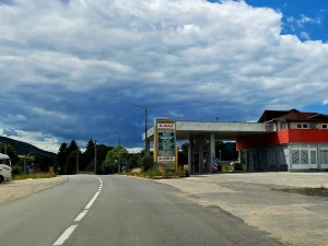 Poslovni objekat - Benzinska pumpa u S.Mostu PRODAJA PUTEM SUDA