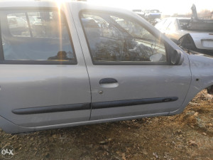 Renault talia prednja desna vrata 2000/2006