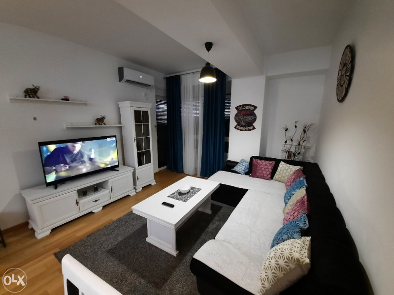 Stan Na Dan Banja Luka STROGI CENTAR GARAZA JEVREJSKA APARTMAN 2