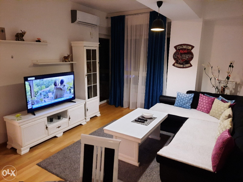 Stan Na Dan Banja Luka STROGI CENTAR GARAZA JEVREJSKA APARTMAN