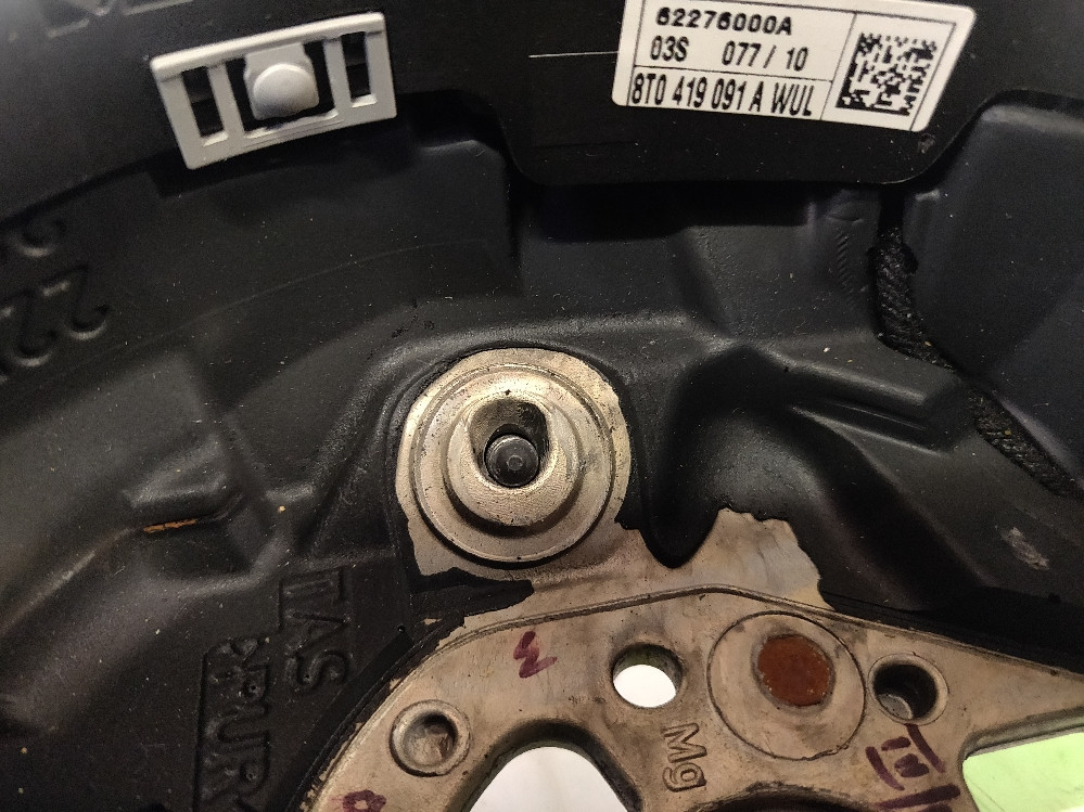 VOLAN SA KOMANDAMA AUDI A4 B8 ET 3164