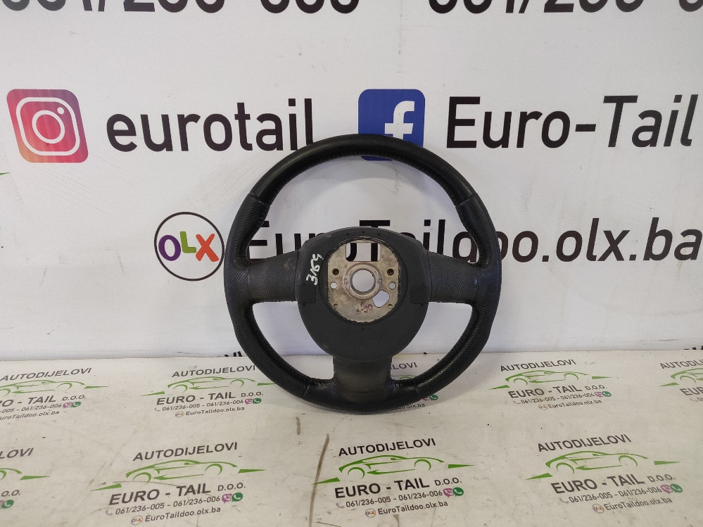 VOLAN SA KOMANDAMA AUDI A4 B8 ET 3164