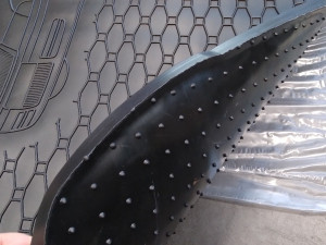 KADICA KADA PODMETAČ ZA GEPEK ŠKODA OCTAVIA I 97- KAR