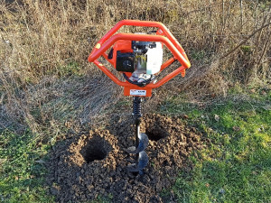 Usluzno Busenje rupa sadjenje voca zive ograde Banja Luka