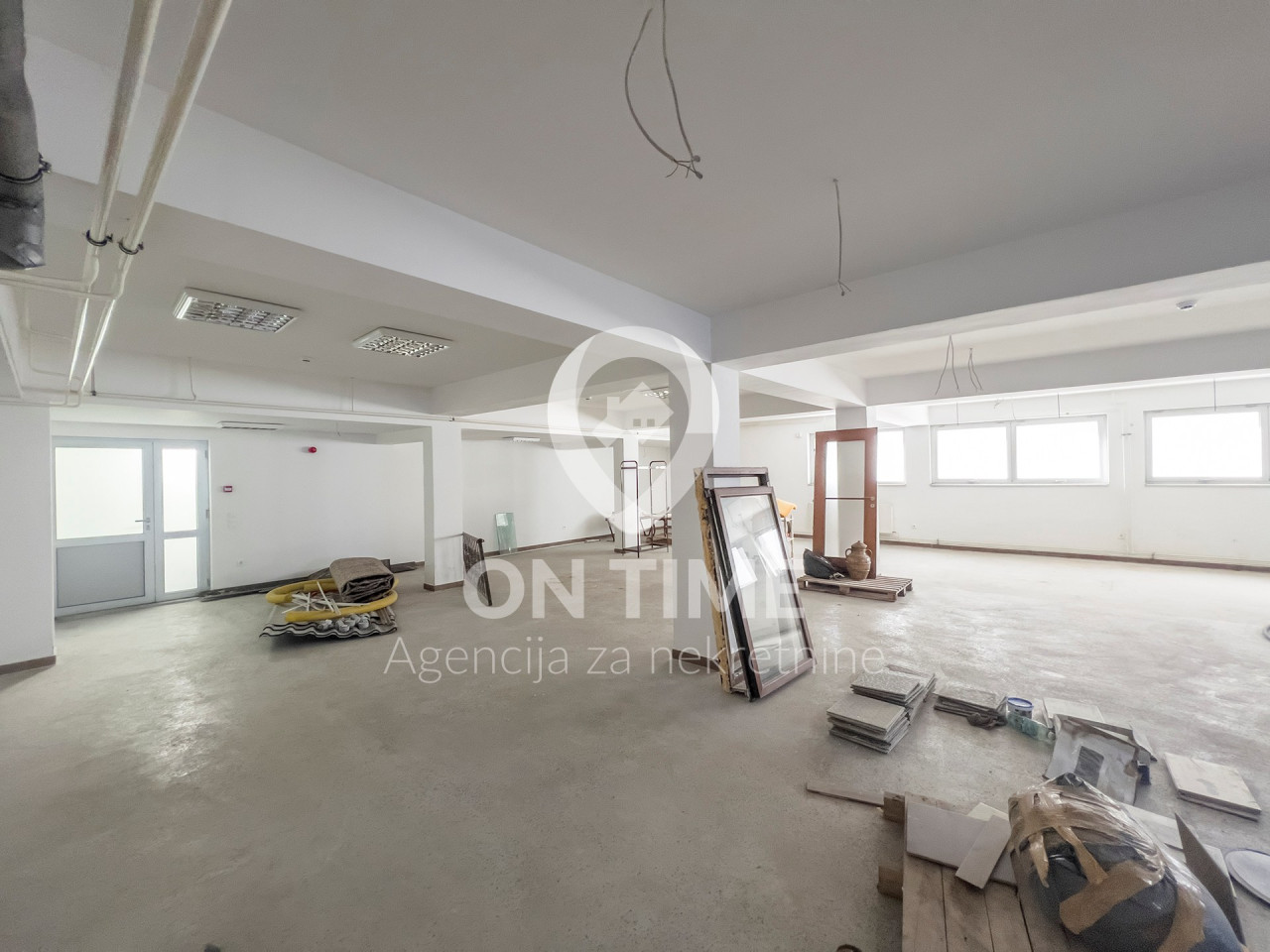 POSLOVNI OBJEKAT / ILIDŽA / 1200m2 / NOVOGRADNJA 10