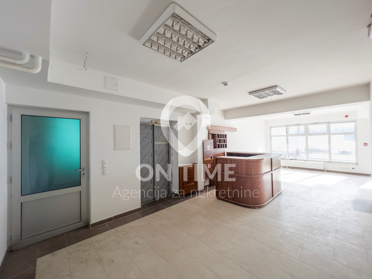 POSLOVNI OBJEKAT / ILIDŽA / 1200m2 / NOVOGRADNJA 14