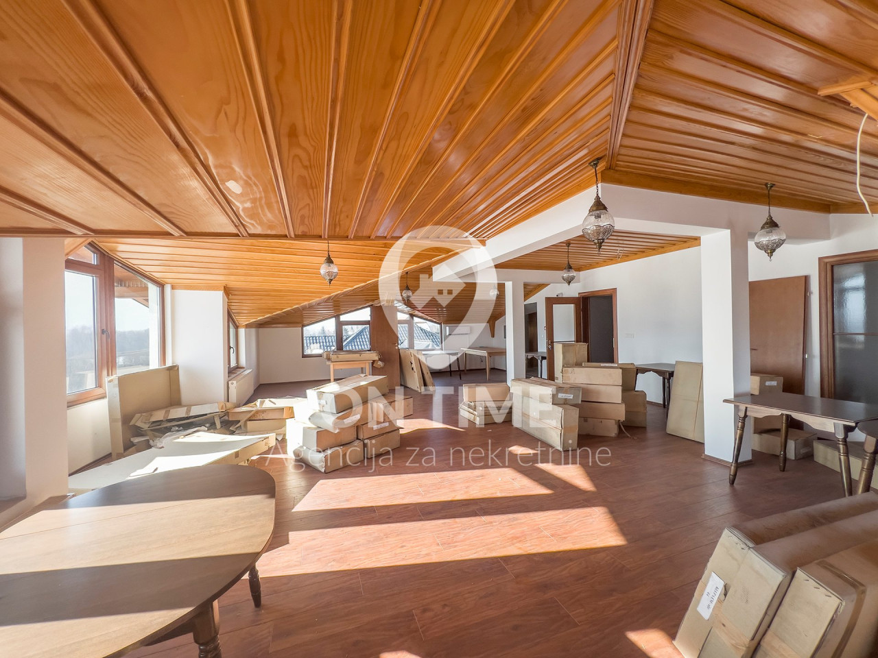 POSLOVNI OBJEKAT / ILIDŽA / 1200m2 / NOVOGRADNJA 15