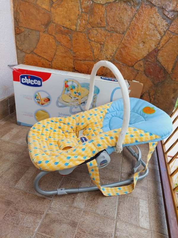 PUTNI KREVETICI HRANILICE LEZALJKE ljuljaske  NOSILJKE