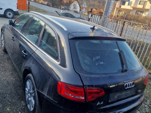 Audi a4 b8 2.0tdi karavan automatic u dijelovima