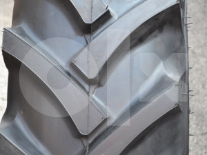 13.6-24 TRAKTORSKE GUME