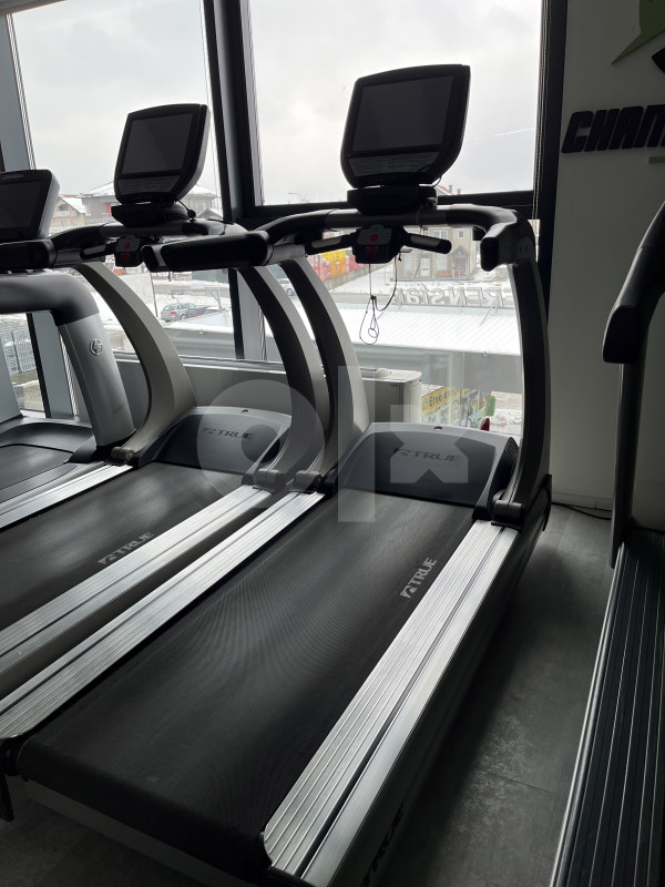 True CS800 Touch Display Fitnes oprema - Trake za trčanje - OLX.ba